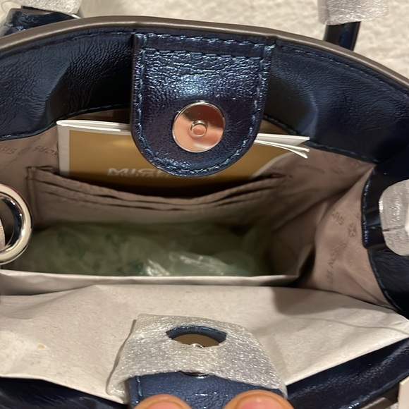 NWT MICHAEL KORS MINI, still wrapped MICHAEL KORS - Picture 6 of 10